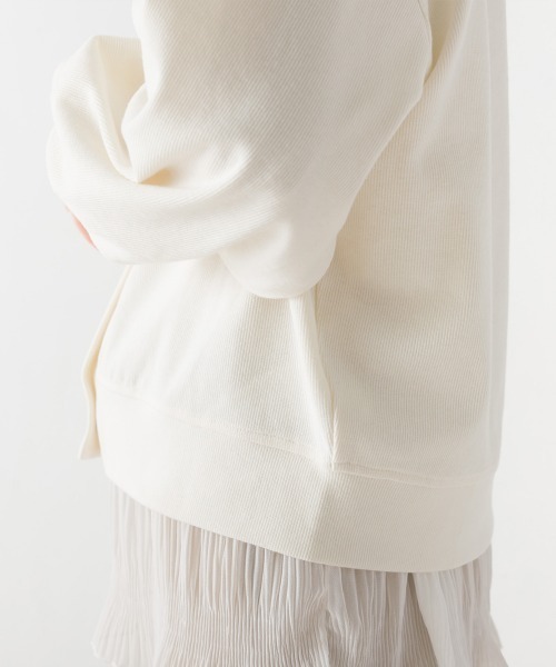 OMNES（オムネス）の「リブボリューム袖カーディガン長袖（カーディガン/ボレロ・レディース・オレンジ/ホワイト系その他/アイボリー/ブラック/オリーブ/ラベンダー/グレー/ホワイト系その他2・FREE）」の11枚目の写真