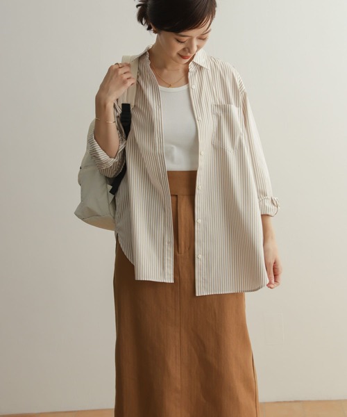 URBAN RESEARCH DOORS(アーバンリサーチドアーズ)の「コットンレギュラーカラーオーバーシャツ(シャツ/ブラウス・レディース・グリーン/ベージュ・MEDIUM)」の4枚目の写真