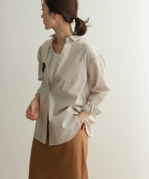 URBAN RESEARCH DOORS(アーバンリサーチドアーズ)の「コットンレギュラーカラーオーバーシャツ(シャツ/ブラウス・レディース・グリーン/ベージュ・MEDIUM)」の10枚目の写真