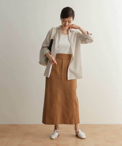 URBAN RESEARCH DOORS(アーバンリサーチドアーズ)の「コットンレギュラーカラーオーバーシャツ(シャツ/ブラウス・レディース・グリーン/ベージュ・MEDIUM)」の14枚目の写真