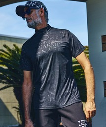 LUXEAKMPLUS(リュクスエイケイエムプラス)ゴルフ ロゴパターン半袖モックネックTシャツ