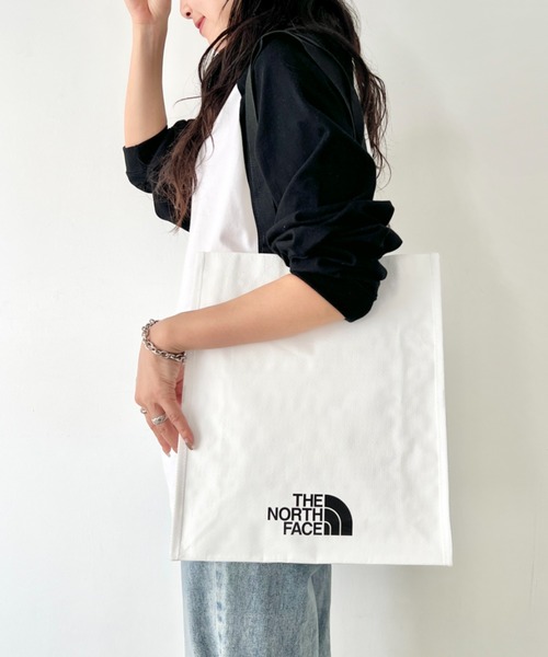 THE NORTH FACE（ザノースフェイス）の「国内未発売 THE NORTH FACE(ザ・ノースフェイス) / SHOPPER BAG-S/ショッパーバッグ S（エコバッグ/サブバッグ・レディース・ホワイト/ホワイト系その他/ブラック・FREE）」の18枚目の写真