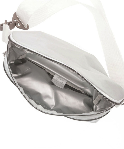 ESSENTIAL BELT BAG ブランC（ボディバッグ/ウエストポーチ