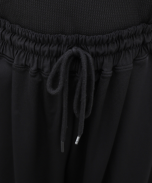 WILLY CHAVARRIA（ウィリーチャバリア）の「【WILLY CHAVARRIA / ウィリー チャバリア】SHOW TRACKPANT（その他パンツ・メンズ・レッド・SMALL/MEDIUM）」の15枚目の写真