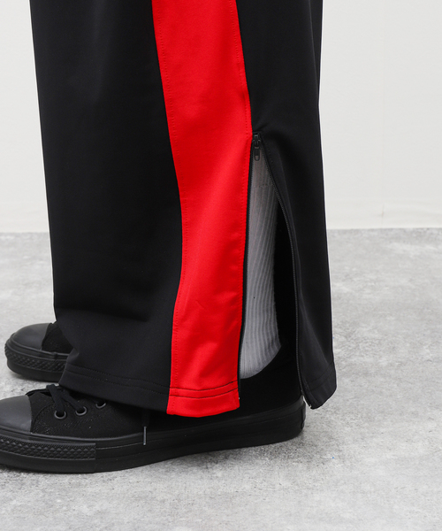 WILLY CHAVARRIA（ウィリーチャバリア）の「【WILLY CHAVARRIA / ウィリー チャバリア】SHOW TRACKPANT（その他パンツ・メンズ・レッド・SMALL/MEDIUM）」の3枚目の写真