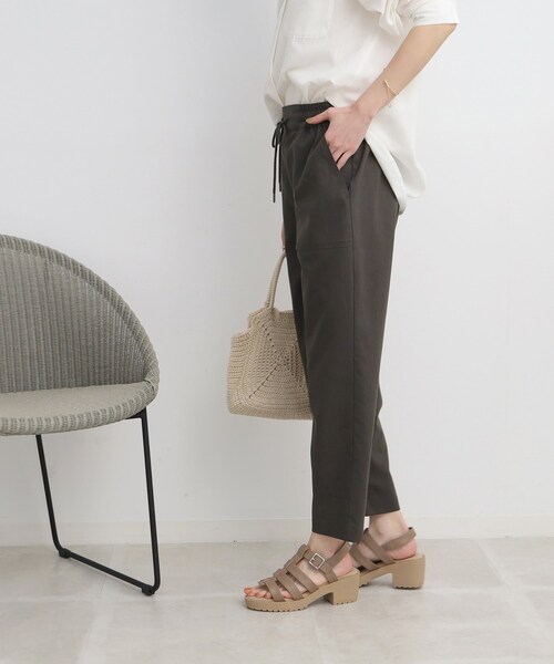 SHOO・LA・RUE(シューラルー)の「◆さらっと大人ナチュラル◎ 麻レーヨン ベイカーパンツ(その他パンツ・レディース・チャコールグレー/カーキ/ベージュ・02/03/04)」の8枚目の写真