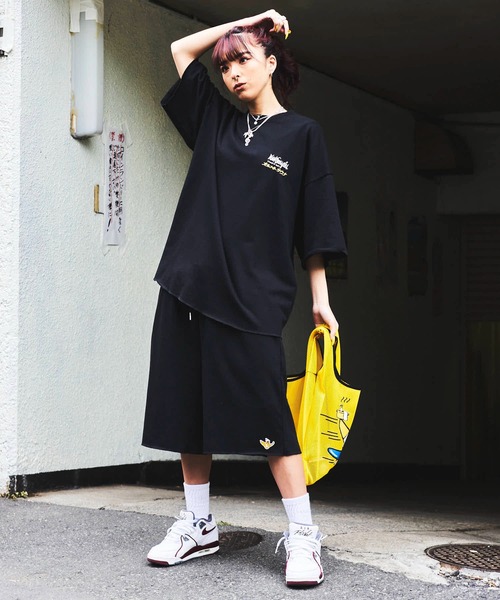 ADPOSION（アドポーション）の「（What it isNt）ART BY MARKGONZALES / SAUVENIR コラボ ミニ裏毛 ウエストリブショートパンツ（その他パンツ・レディース・ブラック/グレー/ホワイト・MEDIUM/X-LARGE/LARGE）」の14枚目の写真