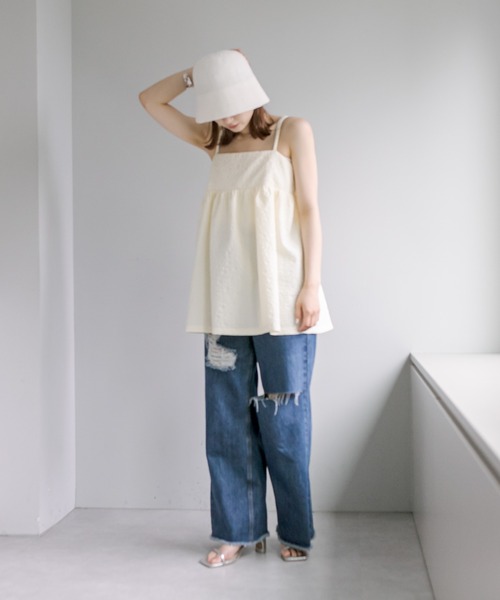 mystic(ミスティック)の「エンボスキャミソール(キャミソール・レディース・ブラック/オフホワイト・FREE)」の3枚目の写真