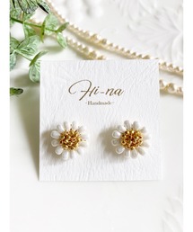 【Hi-na】マーガレット　フラワービーズ　ピアス(MA)
