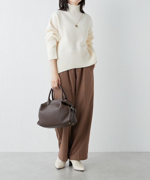 COLLAGE GALLARDAGALANTE(コラージュガリャルダガランテ)の「アルパカタッチハイネック/WEB限定(ニット/セーター・レディース・ベージュ/イエロー/オレンジ/ブラック/アイボリー/ブルー・FREE)」の21枚目の写真