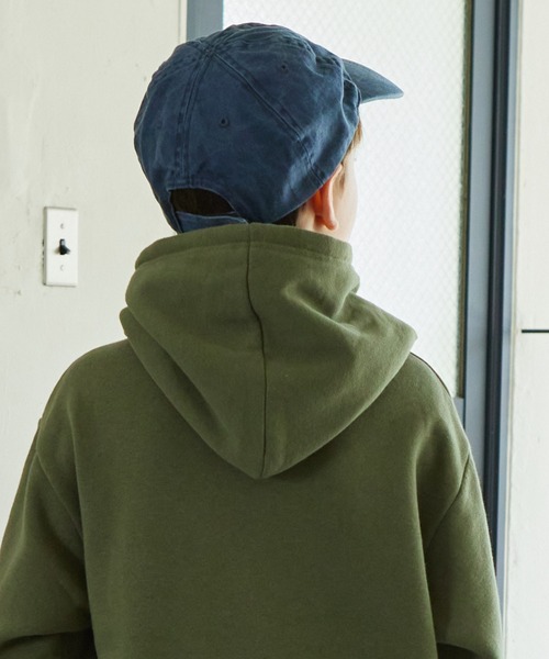 PAIRMANON STREET（ペアマノンストリート）の「【PAIRMANON STREET】ロゴプリント ポケット付き プルパーカー（パーカー・キッズ・レッド系その他/カーキ/アイボリー/ピンク/マスタード/ブラウン/ブラック系その他/ネイビー/グレー/ブルー系その他・130/150/110/100/140/90/120）」の19枚目の写真