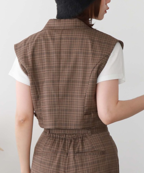 archives(アルシーヴ)の「’サイドベルトショートテーラーベスト'(その他アウター・レディース・モカ/ブラック/アイボリー・MEDIUM)」の16枚目の写真