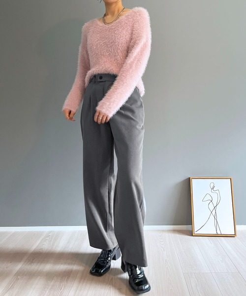 Jewelobe(ジュエローブ)の「シャロ―Vネックシャギーニットプルオーバー(ニット/セーター・レディース・グレー/ブラック/ピンク/ホワイト/ブルー・FREE)」の17枚目の写真