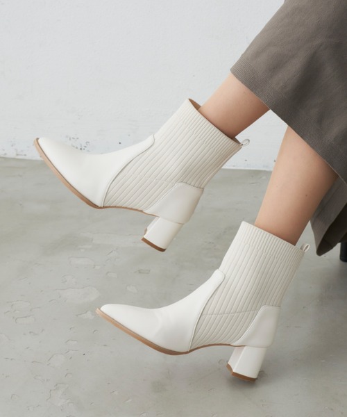 Aunt Marie's(アントマリーズ)の「ポインテッドソックスショートブーツ(ブーツ・レディース・ブラック/アイボリー・L/S/M)」の16枚目の写真