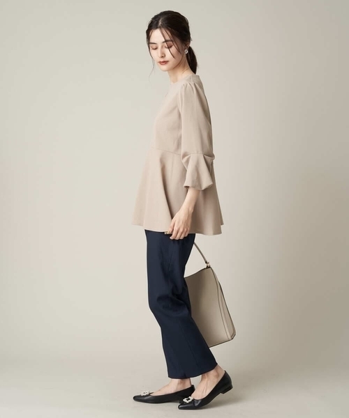 a.v.v（アーヴェヴェ）の「ビジュー付きパンプス（パンプス・レディース・ベージュ/ブラック・22.5/24.5/23.5）」の5枚目の写真