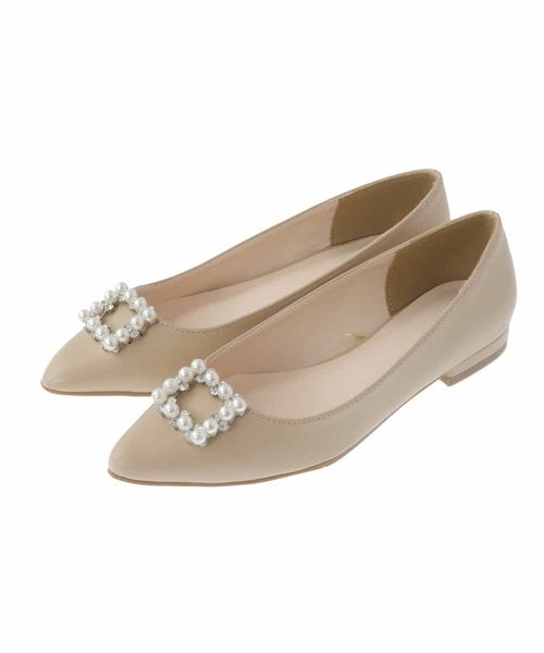 a.v.v（アーヴェヴェ）の「ビジュー付きパンプス（パンプス・レディース・ベージュ/ブラック・22.5/24.5/23.5）」の3枚目の写真