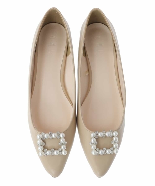 a.v.v（アーヴェヴェ）の「ビジュー付きパンプス（パンプス・レディース・ベージュ/ブラック・22.5/24.5/23.5）」の11枚目の写真