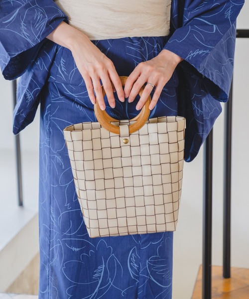 Kastane（カスタネ）の「ウッドハンドルカゴBAG（かごバッグ・レディース・ダークブルー/ブラック/ベージュ・FREE）」の18枚目の写真