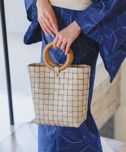 Kastane（カスタネ）の「ウッドハンドルカゴBAG（かごバッグ・レディース・ダークブルー/ブラック/ベージュ・FREE）」の11枚目の写真