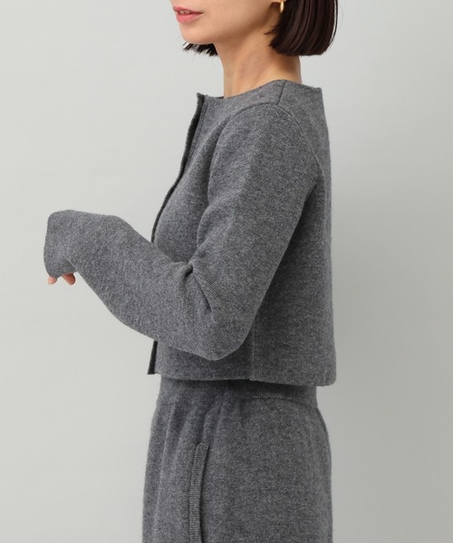 e/rm(イーアールエム)の「【e/rm】カシミヤコンパクトニットカーディガン(カーディガン/ボレロ・レディース・ネイビー/チャコールグレー/アイボリー/ブラック・FREE)」の5枚目の写真