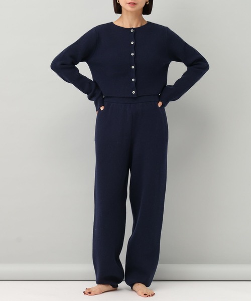 e/rm(イーアールエム)の「【e/rm】カシミヤコンパクトニットカーディガン(カーディガン/ボレロ・レディース・ネイビー/チャコールグレー/アイボリー/ブラック・FREE)」の7枚目の写真