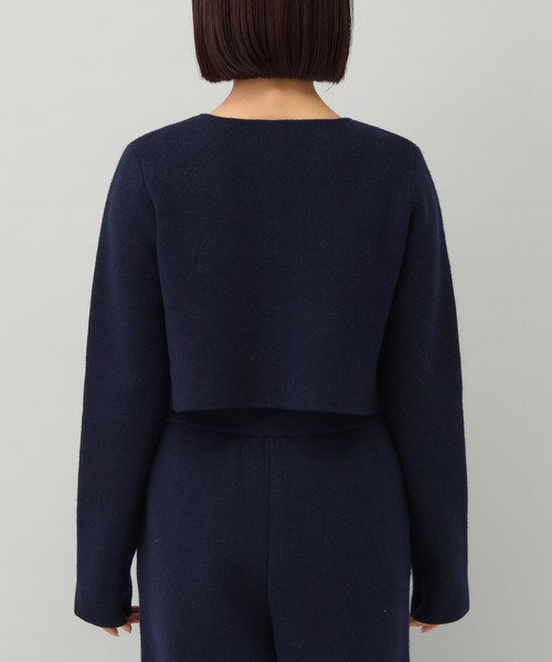 e/rm(イーアールエム)の「【e/rm】カシミヤコンパクトニットカーディガン(カーディガン/ボレロ・レディース・ネイビー/チャコールグレー/アイボリー/ブラック・FREE)」の15枚目の写真