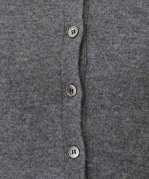 e/rm(イーアールエム)の「【e/rm】カシミヤコンパクトニットカーディガン(カーディガン/ボレロ・レディース・ネイビー/チャコールグレー/アイボリー/ブラック・FREE)」の21枚目の写真