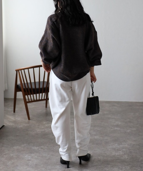 amini（アミニ）の「【2023 A/W新作】Vネックメランジニット（ニット/セーター・レディース・ブルーグリーン/ベージュ/ブラウン・MEDIUM）」の17枚目の写真