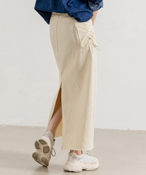DAY CLOSET(デイ クローゼット)の「レディース ミリタリーカーゴデニムスカート(スカート・レディース・アイボリー・M/S/L)」の5枚目の写真