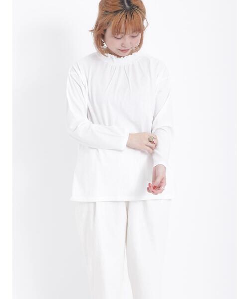 Samansa Mos2（サマンサ モスモス）の「襟スモッキングカットソー（Tシャツ/カットソー・レディース・グリーン/ブラック/オフホワイト/ベージュ・F）」の6枚目の写真