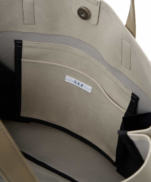 a.v.v(アーヴェヴェ)の「トートバッグ【ドコデモBAGシリーズ】(トートバッグ・メンズ・ブラック/ネイビー/ライトグレー・46)」の10枚目の写真