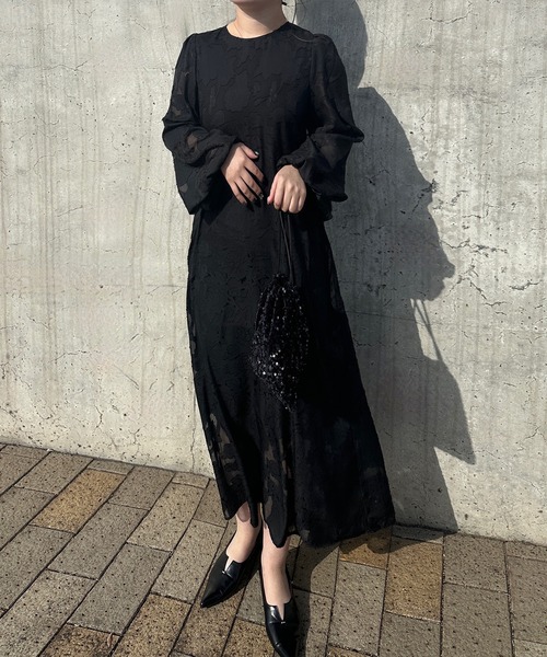 JUNOAH（ジュノア）の「フラワージャガードシアーワンピース