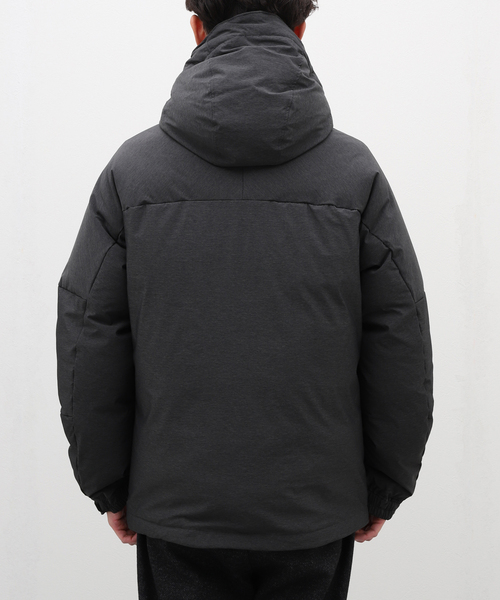 B.C STOCK（ベーセーストック）の「ストレッチ ダウン パーカー（ダウンジャケット/コート・メンズ・ブラック/チャコールグレー・LARGE/MEDIUM）」の6枚目の写真