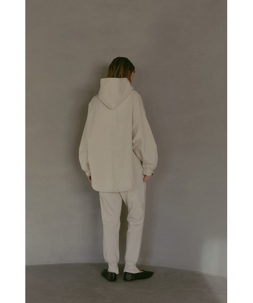 MANOF（マノフ）の「MANOF/マノフ/SLIT HEM SWEAT PANTS（スウェットパンツ・レディース・アイボリー/ブラック・SMALL/MEDIUM）」の21枚目の写真