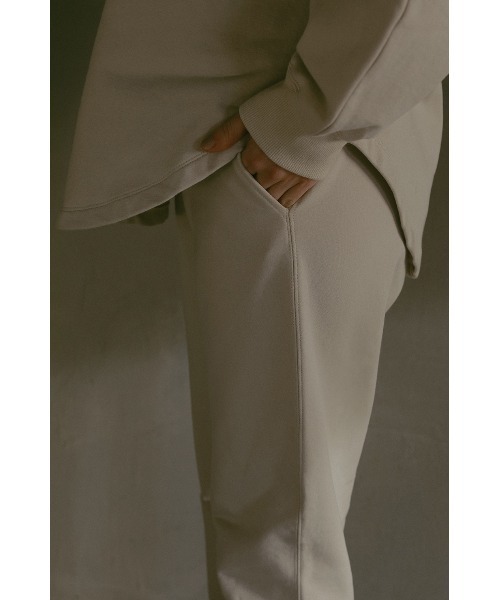 MANOF（マノフ）の「MANOF/マノフ/SLIT HEM SWEAT PANTS（スウェットパンツ・レディース・アイボリー/ブラック・SMALL/MEDIUM）」の12枚目の写真