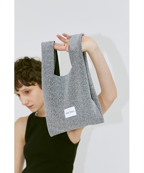 un/neu(アンノイ)の「ラメボンディングミニバッグ/ グリッターバッグ / アシンメトリーバッグ(トートバッグ・レディース・ピンク/ブラック/シルバー/ブルー・FREE)」の5枚目の写真