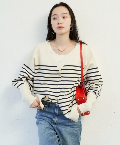 Shelly island（シェリーアイランド）の「ゴールド釦Vネックカーディガン（カーディガン/ボレロ・レディース・その他/ブラック/ピンク/ホワイト・FREE）」の16枚目の写真