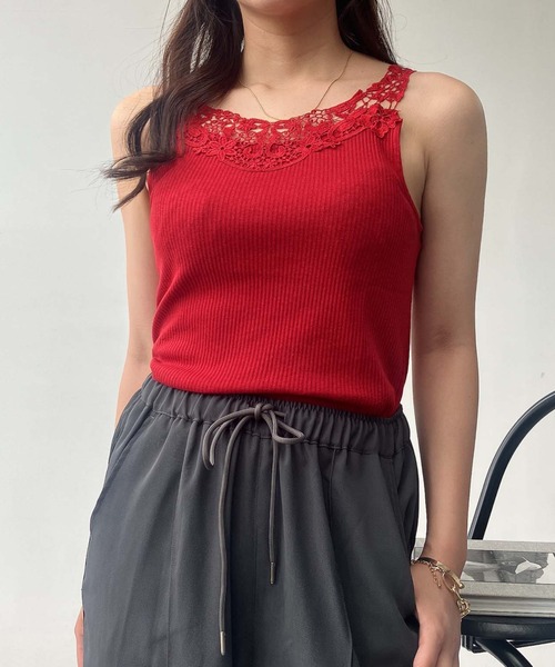 AS KNOW AS plus（アズノゥアズプラス）の「◎ゴージャスレースタンクトップ（タンクトップ・レディース・ミント/ブラック/グレイッシュベージュ/サックスブルー/オフホワイト/イエロー/ホワイト×ブラック/レッド/ベージュ系/ブラウン・FREE）」の10枚目の写真