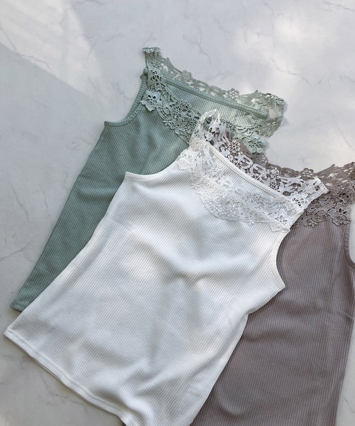 AS KNOW AS plus（アズノゥアズプラス）の「◎ゴージャスレースタンクトップ（タンクトップ・レディース・ミント/ブラック/グレイッシュベージュ/サックスブルー/オフホワイト/イエロー/ホワイト×ブラック/レッド/ベージュ系/ブラウン・FREE）」の13枚目の写真