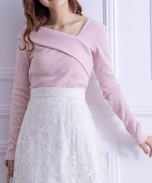 clear（クリア）の「≪再入荷≫クロスリブカットソー[オフィスカジュアル 着回し抜群 大人]（Tシャツ/カットソー・レディース・オフホワイト/ブラック/サックスブルー/ピンク/ベージュ/ミント/サーモンピンク/レッド・F）」の6枚目の写真