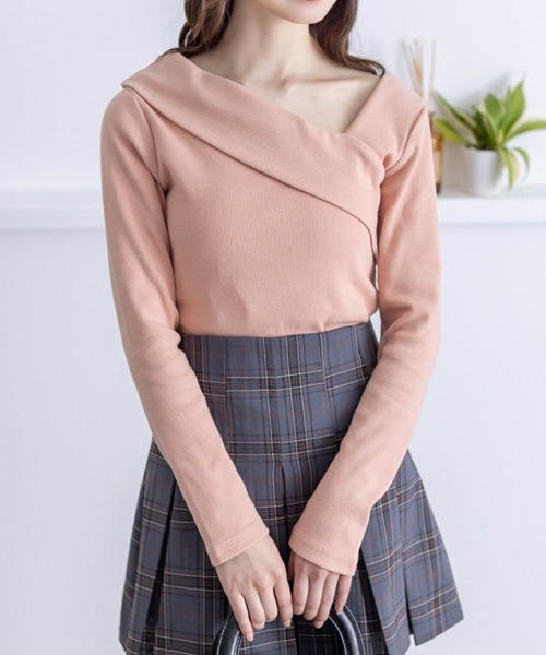 clear（クリア）の「≪再入荷≫クロスリブカットソー[オフィスカジュアル 着回し抜群 大人]（Tシャツ/カットソー・レディース・オフホワイト/ブラック/サックスブルー/ピンク/ベージュ/ミント/サーモンピンク/レッド・F）」の7枚目の写真