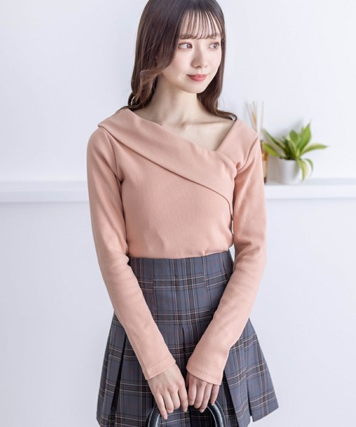 clear（クリア）の「≪再入荷≫クロスリブカットソー[オフィスカジュアル 着回し抜群 大人]（Tシャツ/カットソー・レディース・オフホワイト/ブラック/サックスブルー/ピンク/ベージュ/ミント/サーモンピンク/レッド・F）」の16枚目の写真