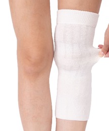 SUNAYAMA（スナヤマ）の「砂山靴下 SUNAYAMA ふんわりあったか蒸れにくい フェムテック フェムケア  膝のいたわり シルク ソフト サポーター（片足用）（その他ボディ・ヘアケア・レディース）」