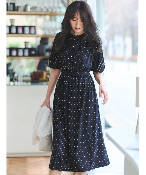 ANY SIS(エニィスィス)の「【接触冷感・吸水速乾・UVケア】エアリードレープスムース ワンピース(ワンピース・レディース・ネイビー系/ネイビー系9/ネイビー系1/ライトグレー系9/ブルー系・1/2/3)」の4枚目の写真