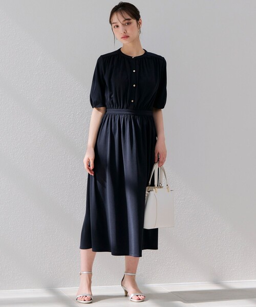 ANY SIS(エニィスィス)の「【接触冷感・吸水速乾・UVケア】エアリードレープスムース ワンピース(ワンピース・レディース・ネイビー系/ネイビー系9/ネイビー系1/ライトグレー系9/ブルー系・1/2/3)」の12枚目の写真