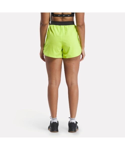Reebok(リーボック)の「ラックス ウーブン ショーツ / LUX WOVEN SHORT(その他パンツ・レディース・イエロー/ピンク/ブラック・LARGE/MEDIUM/SMALL/XX-LARGE/X-LARGE/X-SMALL)」の4枚目の写真
