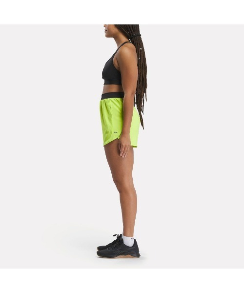 Reebok(リーボック)の「ラックス ウーブン ショーツ / LUX WOVEN SHORT(その他パンツ・レディース・イエロー/ピンク/ブラック・LARGE/MEDIUM/SMALL/XX-LARGE/X-LARGE/X-SMALL)」の5枚目の写真