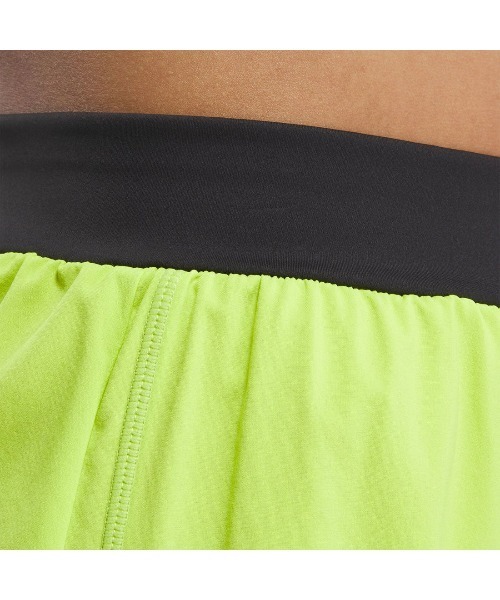 Reebok(リーボック)の「ラックス ウーブン ショーツ / LUX WOVEN SHORT(その他パンツ・レディース・イエロー/ピンク/ブラック・LARGE/MEDIUM/SMALL/XX-LARGE/X-LARGE/X-SMALL)」の7枚目の写真