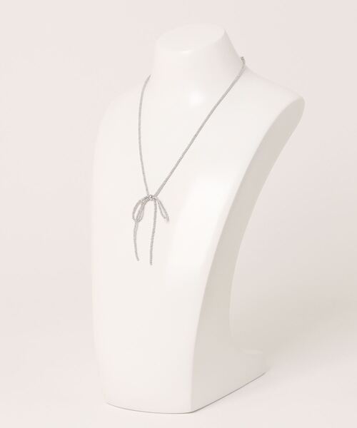 LOWRYS FARM（ローリーズファーム）の「ビーズリボンネックレス　 108459（ネックレス・レディース・ブラック/グレー/オフホワイト・FREE）」の5枚目の写真