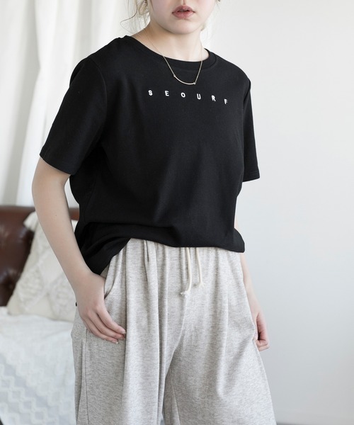 aimoha(アイモハ)の「ロゴ刺繍Tシャツ (SS)(Tシャツ/カットソー・レディース・ホワイト/ブラック・FREE)」の5枚目の写真